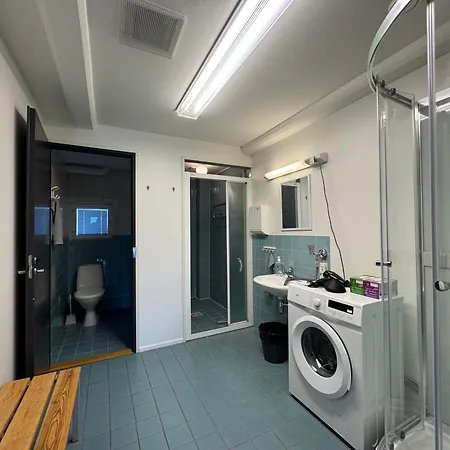 Kotimaailma - Hostellihuone 4 بيت شباب