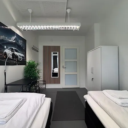 Kotimaailma - Hostellihuone 4 بيت شباب